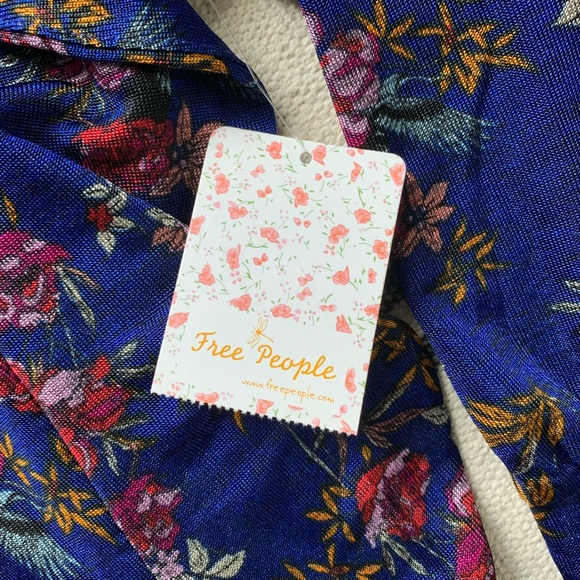 Free People Stretchy Ruffled Top - Picture 5 of 8